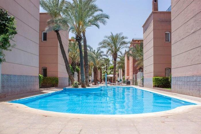 Riad A Marrakech Dans La Residence Touristique Al Qaria Assiyahia Маракеш Екстериор снимка