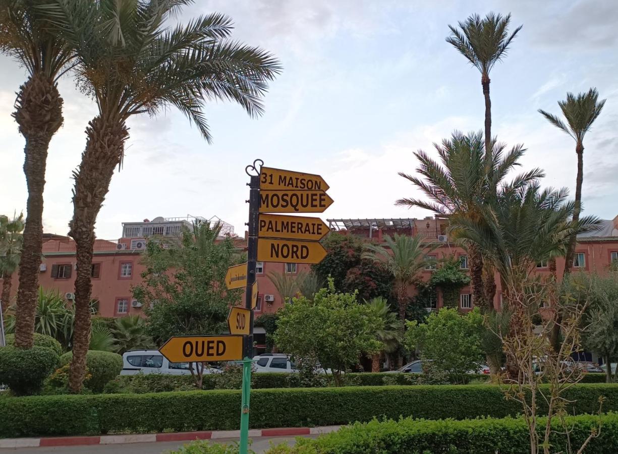 Riad A Marrakech Dans La Residence Touristique Al Qaria Assiyahia Маракеш Екстериор снимка